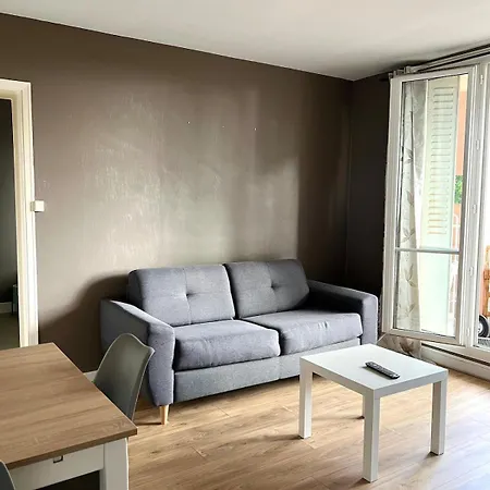 Proche Du Puy De Dôme Avec Parking Privé Appartement *