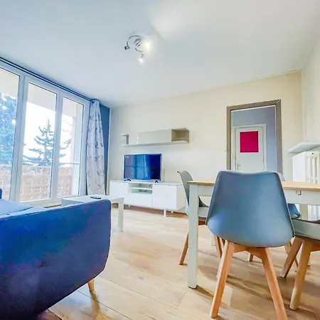 Daire Proche Du Puy De Dome Avec Parking Prive Clermont-Ferrand