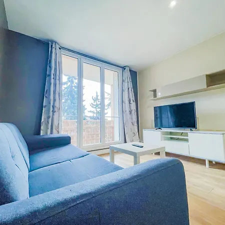 Daire Proche Du Puy De Dome Avec Parking Prive