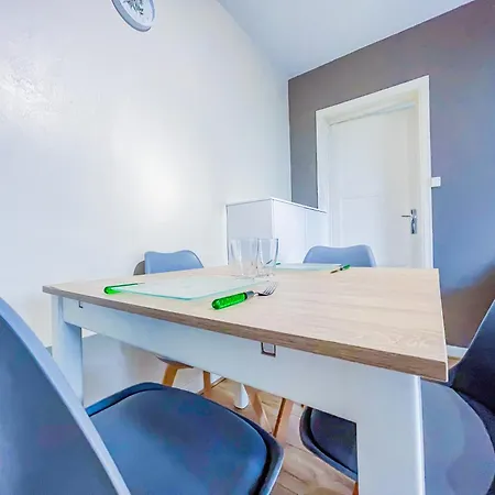 Daire Proche Du Puy De Dome Avec Parking Prive Clermont-Ferrand