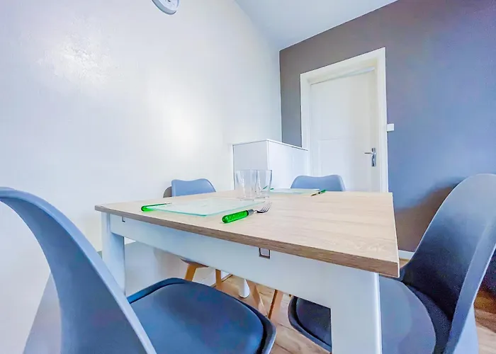 Daire Proche Du Puy De Dome Avec Parking Prive Clermont-Ferrand